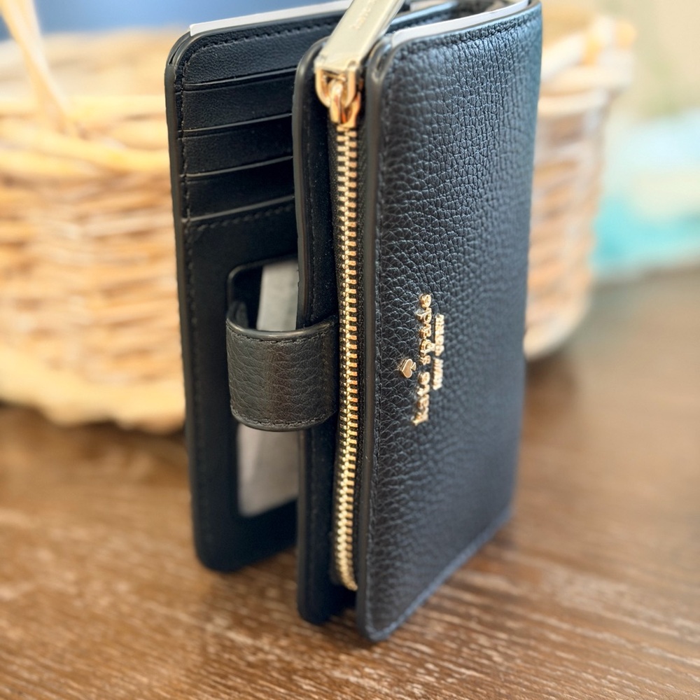 Kate Spade Textured Black Wallet with Gold Logo - Picture 5 of 5